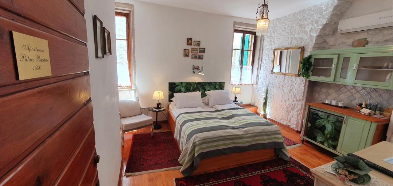 Palace Basilico 1580. Bed & Breakfast Rovigno