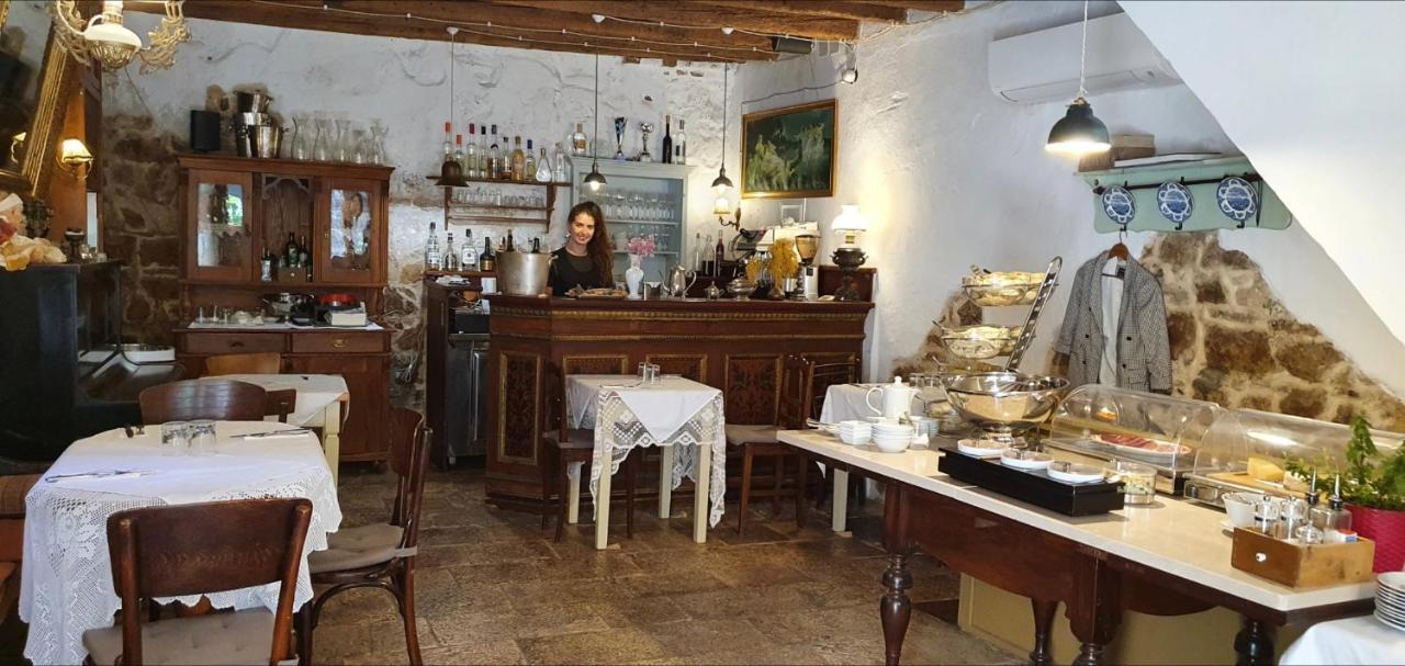 Palace Basilico 1580. Bed & Breakfast Rovigno